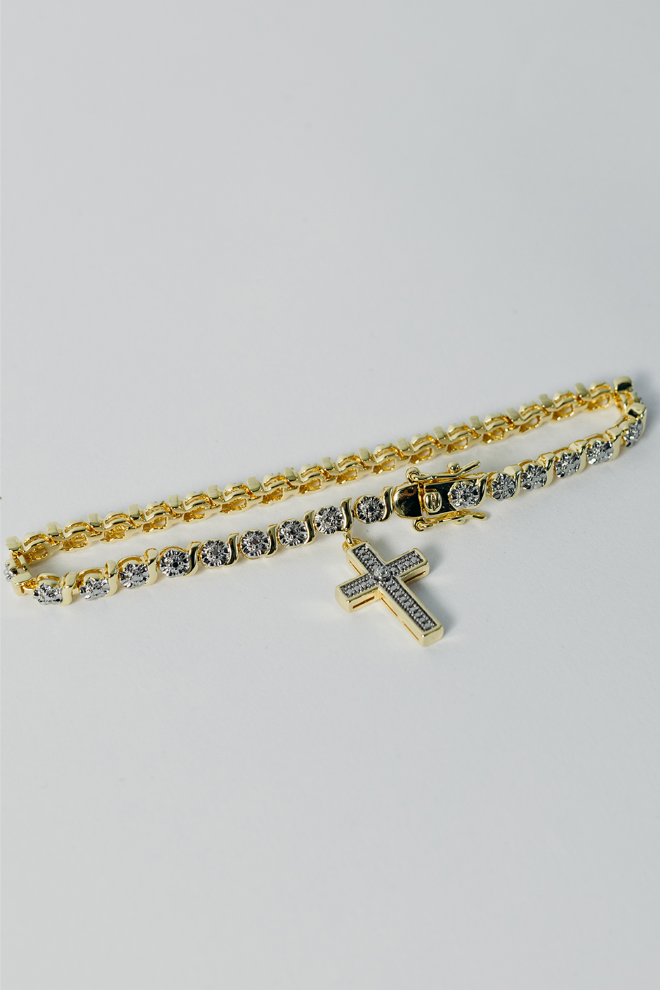 Pulsera de Cruz Forever Facets